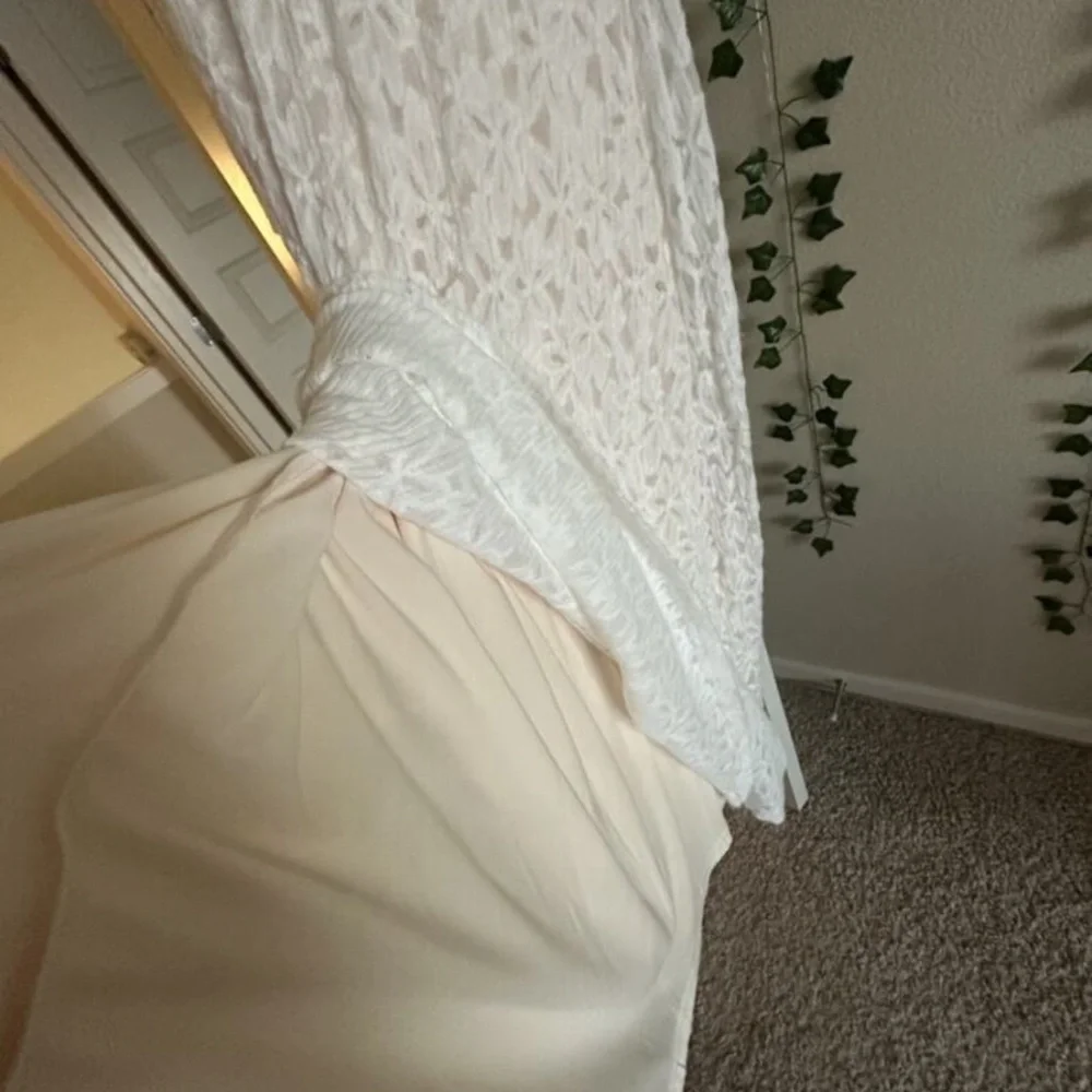 White dress sz M - Picture 8 of 8